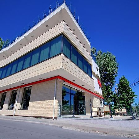 Hotel Eden Tulcea Exterior foto