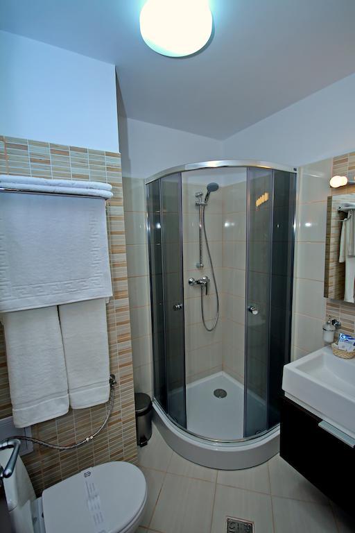 Hotel Eden Tulcea Habitación foto